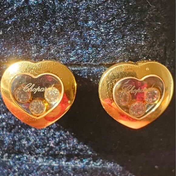 Chopard Floating Happy Diamonds Heart Stud Earrings in 18K Yellow Gold - Picture 4 of 9